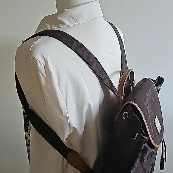 MCM BACKPACK - Picture 4 of 17